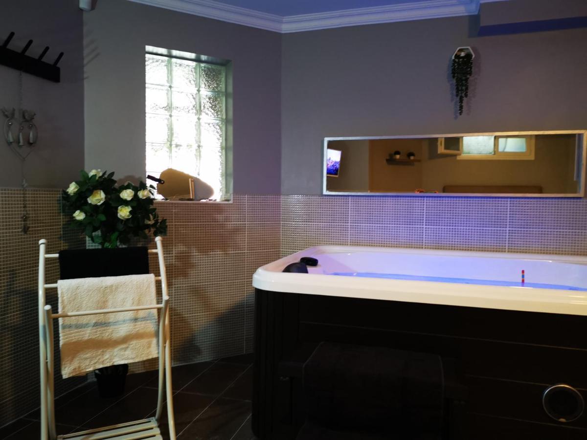 Suite Jacuzzi Au Calme Domont Εξωτερικό φωτογραφία